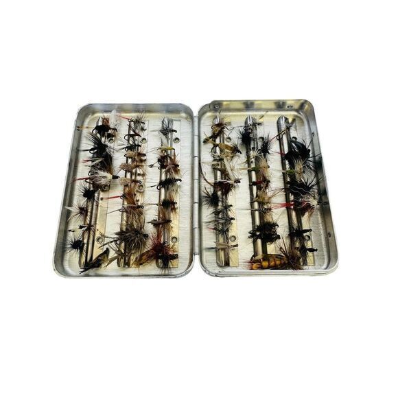 Perrine #66 Aluminum Sterling Quality Tackle Fly Box W/Over 50 Flies Pocket Size - Picture 1 of 16